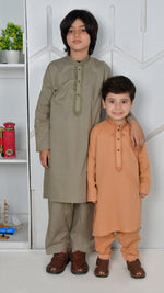 Load image into Gallery viewer, Boy&#39;s Kurta shalwar
