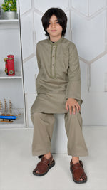 Load image into Gallery viewer, Boy&#39;s Kurta shalwar
