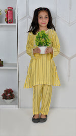 Load image into Gallery viewer, Embroidered Kameez &amp; Trouser
