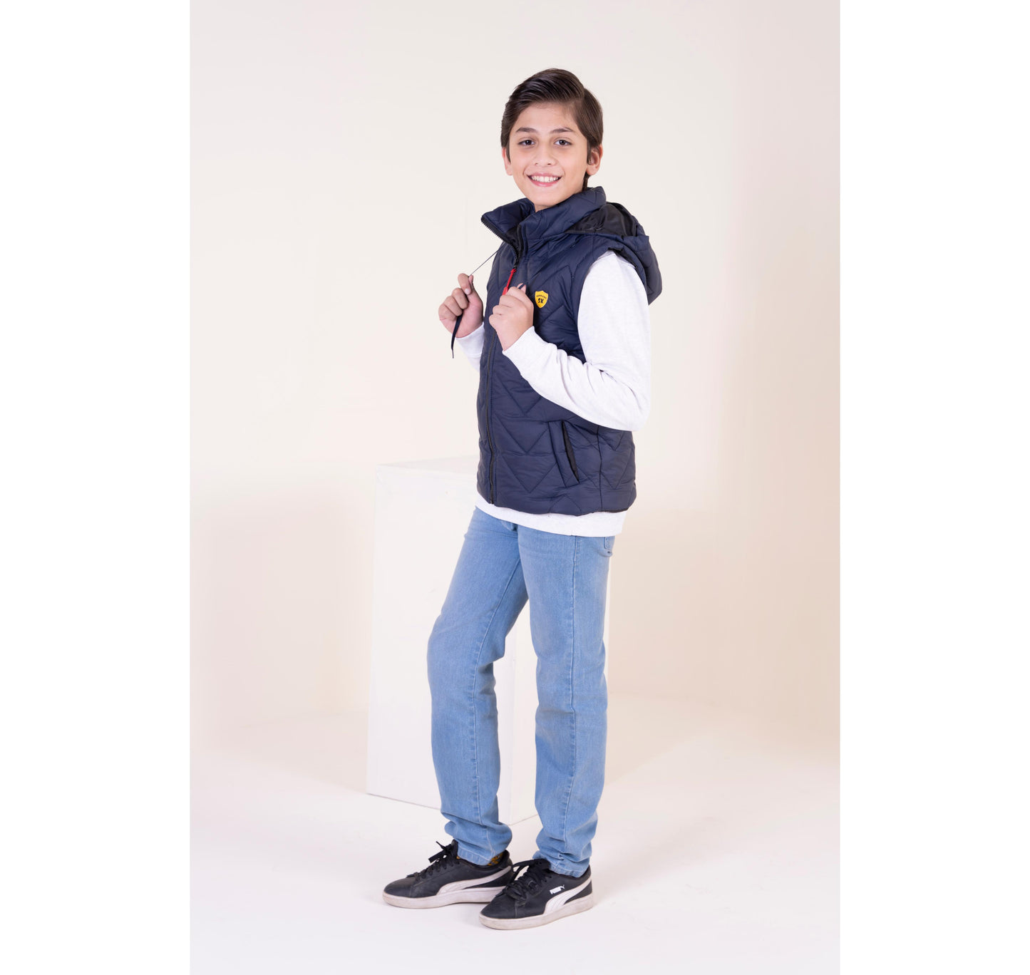 Hooded Sleeveless Puffer Jacket